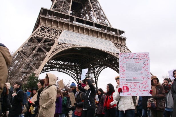 manif-contre-decret-anti-immigration-13
