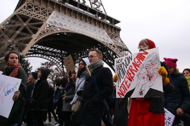 manif-contre-decret-anti-immigration-14